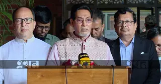 দুই লাখ মেট্রিক টন তেল নিয়ে দুটি জাহাজ ঘাটে নোঙর করেছে: চিফ হুইপ